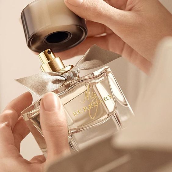 香水噴法　香味